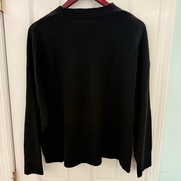 H&M Divided Black Crewneck Sweater Size L - Picture 3 of 3